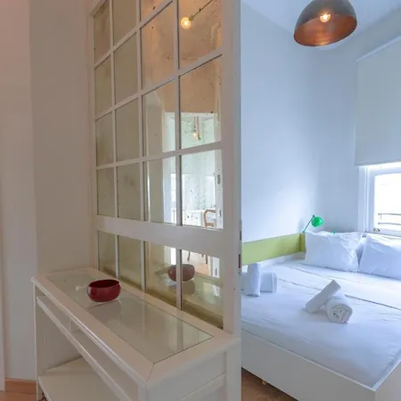아파트 Central With Charming City View Near Istiklal Street In Beyoglu